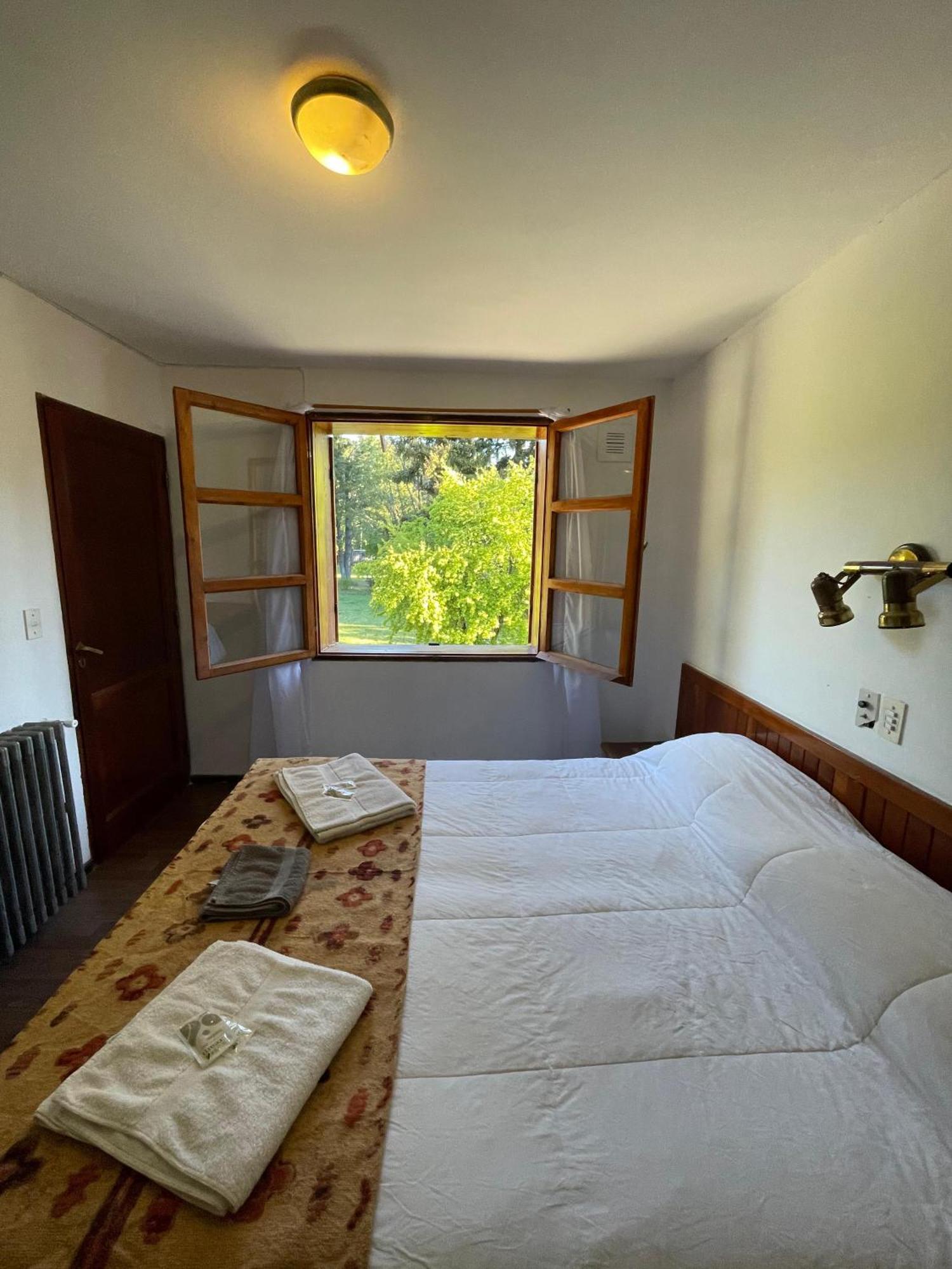 Hotel KM Hosteria Valle Del Sol San Carlos de Bariloche Esterno foto